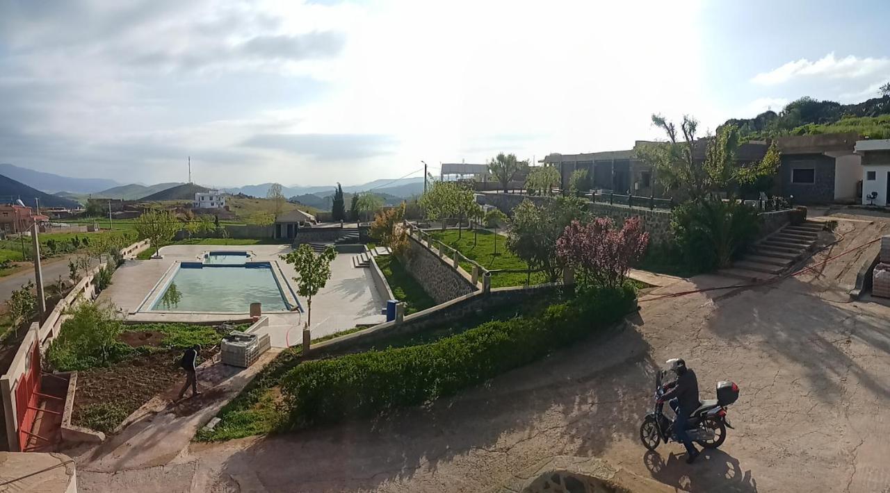 Tamanoucht Hotel Ifrane  Exterior photo